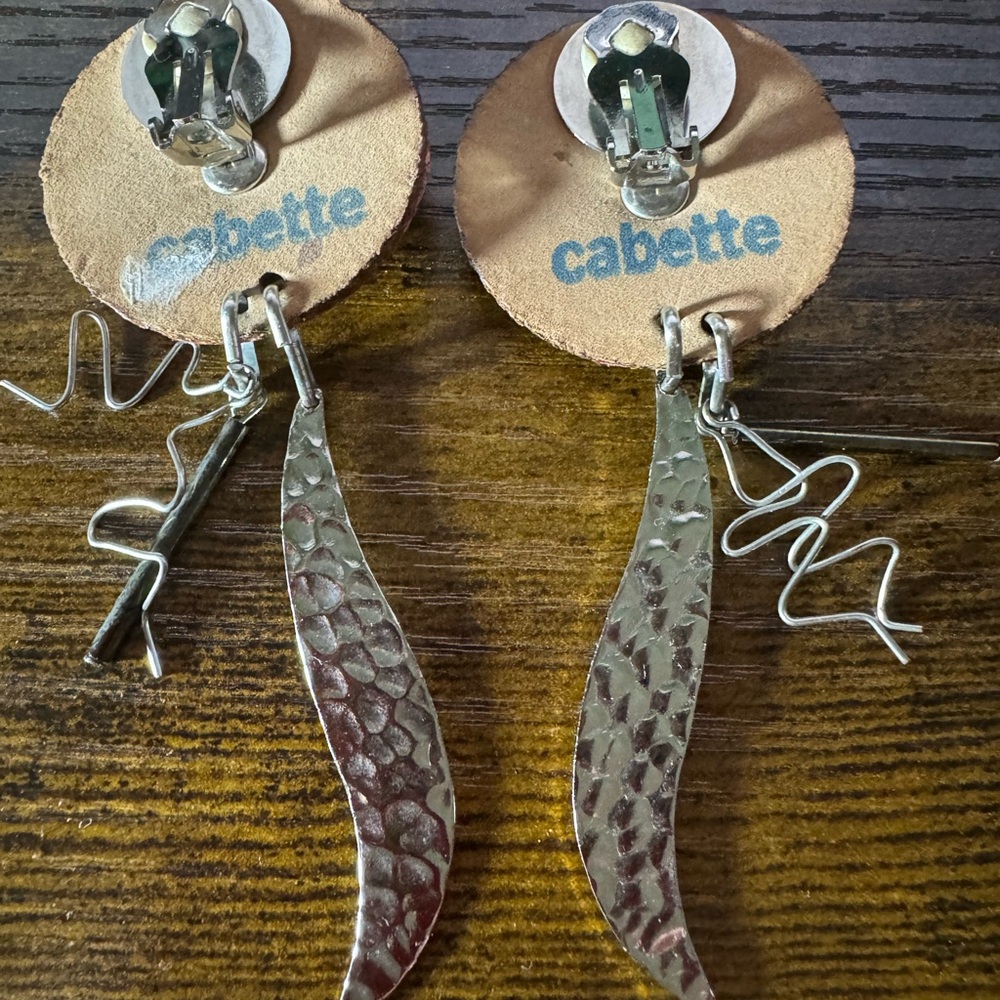 Vintage Cabette earrings clip on red. - Picture 3 of 3